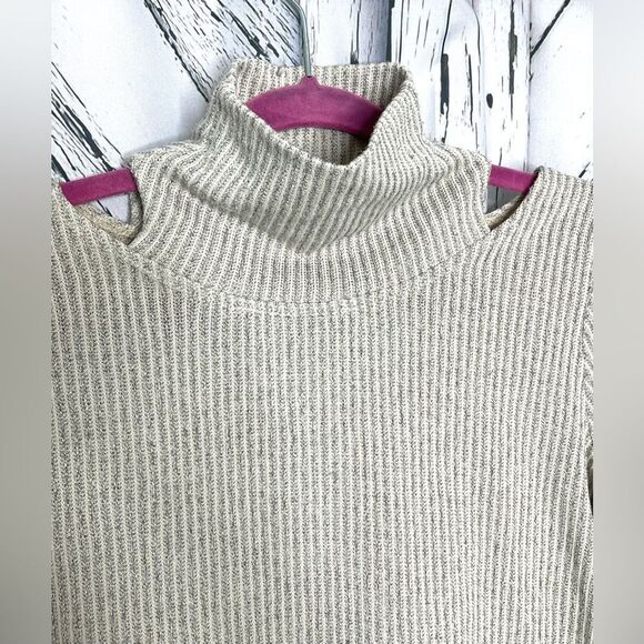 Clara Sunwoo Tan Knit Turtleneck Open Shoulder Size M - Picture 2 of 5